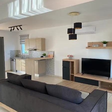 Willa Orestiada Ekaterina 3 Bdrm *