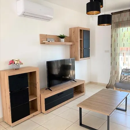 Willa Orestiada Ekaterina 3 Bdrm Protaras