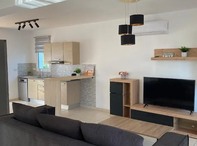 Villa Orestiada Ekaterina 3 Bdrm *